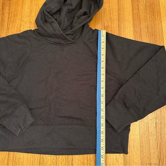 Lululemon Loungeful Cropped Hoodie *Spark unsure of size 4/S  (j6) - Picture 9 of 10